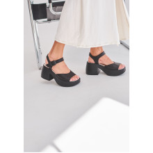 Босоножки на пряжке VM-Villomi Натуральная кожа/Массивная подошва Black р.36 (35205ch)